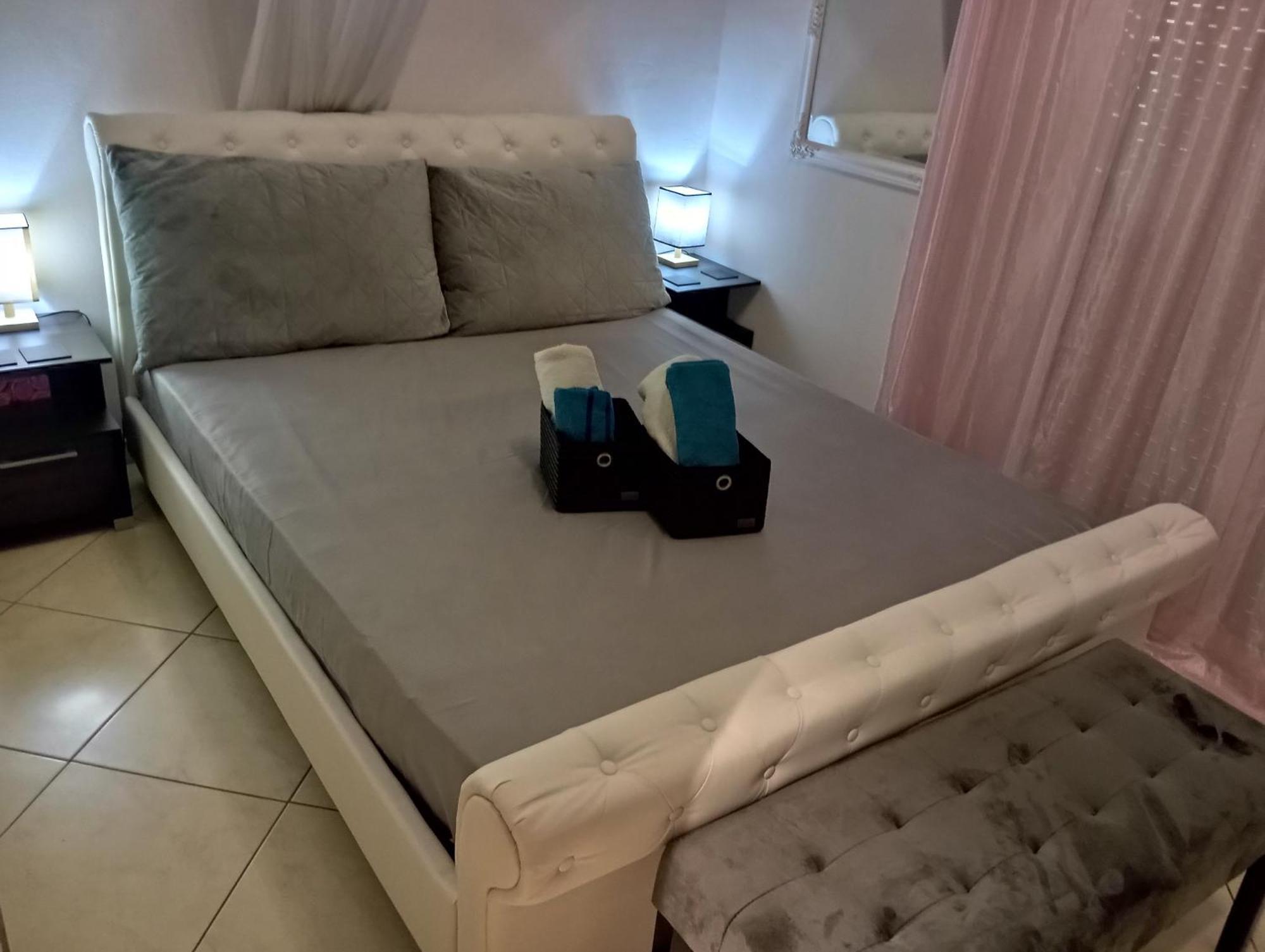 The Genius Apartment 3 Rooms, Α Floor 3 Υπνοδωμάτια, A Όροφος 雅典 外观 照片